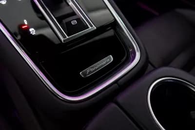 Vendo Porsche Panamera 2021 - 95000 EUR, 73819 km - AUTO.MOTO.pt