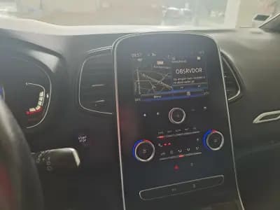 Sell Renault Scénic 2017 - 9980 EUR, 262136 km - AUTO.MOTO.pt