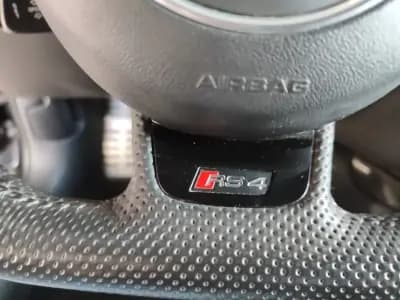 Vendo Audi RS4 Avant 2013 - 45900 EUR, 113000 km - AUTO.MOTO.pt