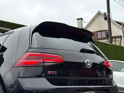 Vendo Volkswagen Golf 2019 - 27990 EUR, 110000 km - AUTO.MOTO.pt