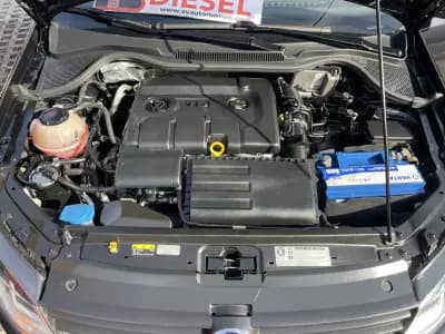 Vendo Volkswagen Polo 2017 - 12950 EUR, 128700 km - AUTO.MOTO.pt