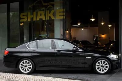 Vendo BMW 520 2010 - 11990 EUR, 252182 km - AUTO.MOTO.pt