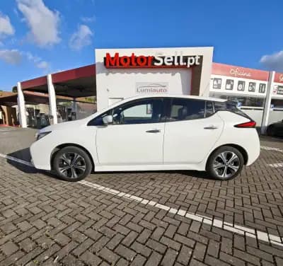 Sell Nissan Leaf 2020 - 21600 EUR, 25600 km - AUTO.MOTO.pt