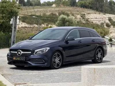 Vendo Mercedes-Benz CLA 180 2017 - 19999 EUR, 160000 km - AUTO.MOTO.pt