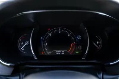 Vendo Renault Mégane 2019 - 14990 EUR, 124445 km - AUTO.MOTO.pt