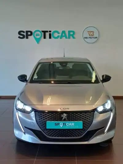 Vendo Peugeot 208 2023 - 27000 EUR, 24150 km - AUTO.MOTO.pt