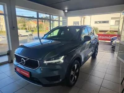 Vendo Volvo XC 40 2019 - 23850 EUR, 132000 km - AUTO.MOTO.pt
