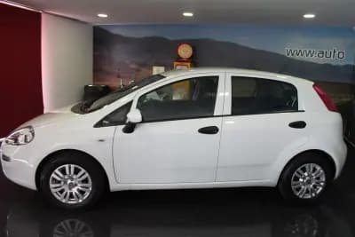 Vendo Fiat Punto 2018 - 8990 EUR, 149000 km - AUTO.MOTO.pt