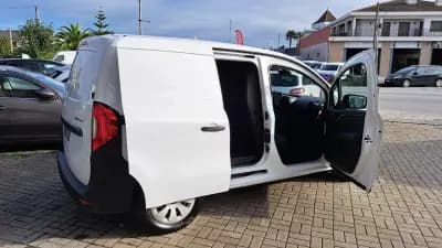 Vendo Mercedes-Benz Benz Citan Furgão 110 CDI/27 2025 - 24900 EUR, 20602 km - AUTO.MOTO.pt