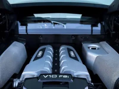 Vendo Audi R8 Coupé 2014 - 89990 EUR, 82500 km - AUTO.MOTO.pt