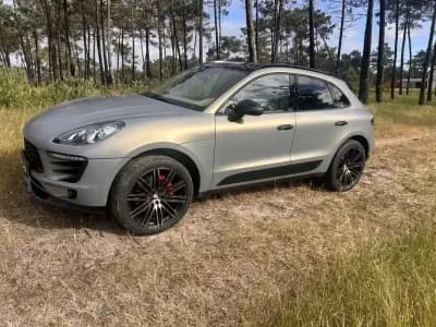 Vendo Porsche Macan 2016 - 42900 EUR, 145000 km - AUTO.MOTO.pt
