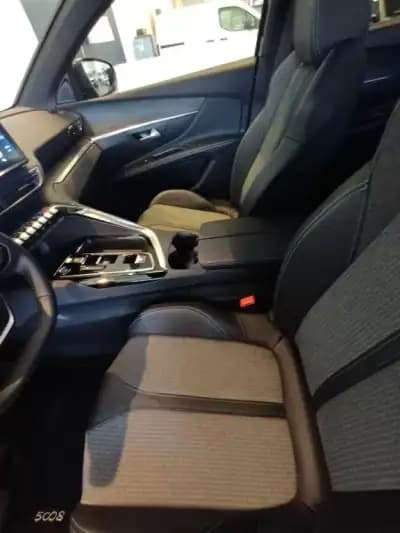 Sell Peugeot 5008 2024 - 31500 EUR, 12350 km - AUTO.MOTO.pt