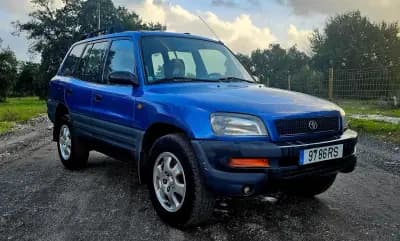 Vendo Toyota RAV4 1996 - 9990 EUR, 288967 km - AUTO.MOTO.pt