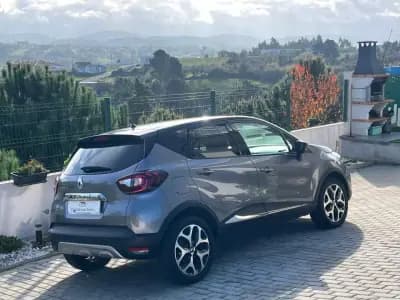 Vendo Renault Captur 2019 - 16990 EUR, 90898 km - AUTO.MOTO.pt