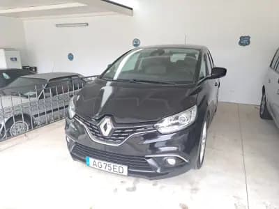 Sell Renault Scénic 2017 - 9980 EUR, 262136 km - AUTO.MOTO.pt