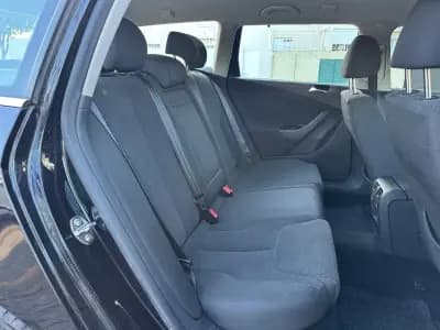 Vendo Volkswagen Passat 2010 - 6750 EUR, 210000 km - AUTO.MOTO.pt