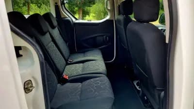 Vendo Peugeot Partner 2018 - 15900 EUR, 160000 km - AUTO.MOTO.pt