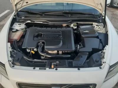 Sell Volvo V50 2009 - 6900 EUR, 276300 km - AUTO.MOTO.pt