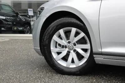 Vendo Volkswagen Passat 2021 - 21900 EUR, 22076 km - AUTO.MOTO.pt