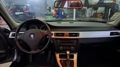 Vendo BMW 320 2010 - 12890 EUR, 157813 km - AUTO.MOTO.pt