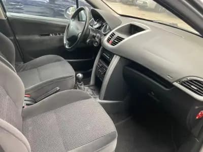 Sell Peugeot 207 2007 - 4990 EUR, 227955 km - AUTO.MOTO.pt