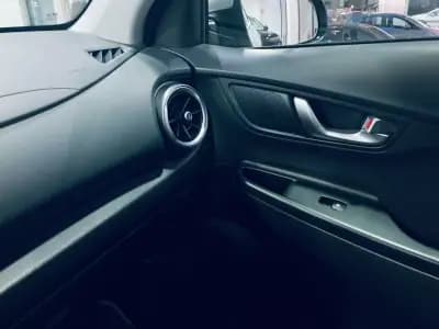 Sell Hyundai Kauai 2021 - 20900 EUR, 73000 km - AUTO.MOTO.pt