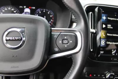 Sell Volvo XC 40 2021 - 24500 EUR, 136304 km - AUTO.MOTO.pt