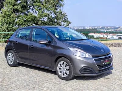 Sell Peugeot 208 2017 - 9900 EUR, 213927 km - AUTO.MOTO.pt