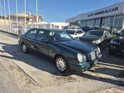Sell Mercedes-Benz E 220 1997 - 3900 EUR, 500000 km - AUTO.MOTO.pt