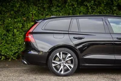 Vendo Volvo V60 2021 - 33900 EUR, 88100 km - AUTO.MOTO.pt