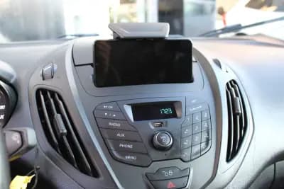 Sell Ford Transit Courier 2020 - 12400 EUR, 140939 km - AUTO.MOTO.pt