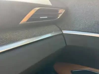 Vendo Peugeot 3008 2018 - 19900 EUR, 138000 km - AUTO.MOTO.pt