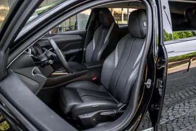 Vendo Peugeot 308 SW 2023 - 23790 EUR, 59725 km - AUTO.MOTO.pt