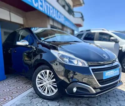 Vendo Peugeot 208 2017 - 9950 EUR, 147000 km - AUTO.MOTO.pt