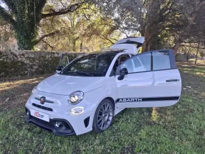 Sell Abarth 695 2023 - 29990 EUR, 6300 km - AUTO.MOTO.pt