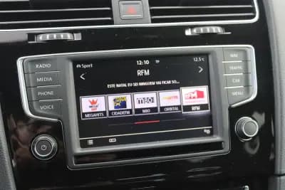 Vendo Volkswagen Golf 2017 - 33990 EUR, 55000 km - AUTO.MOTO.pt