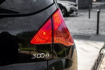 Vendo Peugeot 3008 2012 - 7990 EUR, 286405 km - AUTO.MOTO.pt