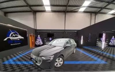 Sell Audi e-tron 2022 - 33490 EUR, 45959 km - AUTO.MOTO.pt