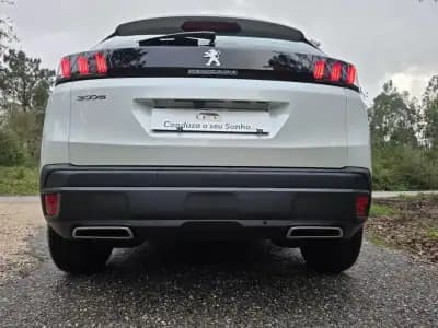 Vendo Peugeot 3008 2021 - 21900 EUR, 148000 km - AUTO.MOTO.pt