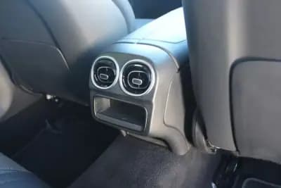 Sell Mercedes-Benz C 200 2024 - 39980 EUR, 19384 km - AUTO.MOTO.pt