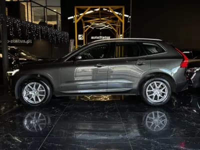 Vendo Volvo XC 60 2021 - 31990 EUR, 140750 km - AUTO.MOTO.pt