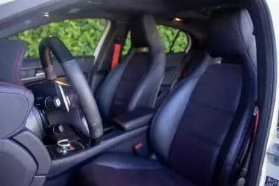 Vendo Mercedes-Benz GLA 45 AMG 2015 - 34900 EUR, 49200 km - AUTO.MOTO.pt