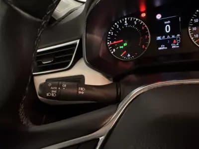 Vendo Renault Clio 2023 - 16250 EUR, 68855 km - AUTO.MOTO.pt