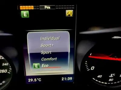 Sell Mercedes-Benz C 200 2015 - 17999 EUR, 175000 km - AUTO.MOTO.pt