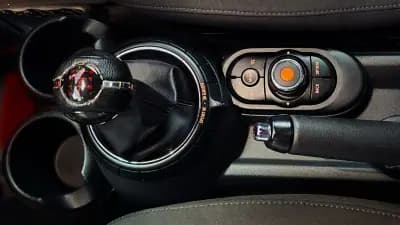 Vendo MINI 2016 - 11850 EUR, 153106 km - AUTO.MOTO.pt