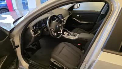 Vendo BMW 330 2021 - 22500 EUR, 213862 km - AUTO.MOTO.pt