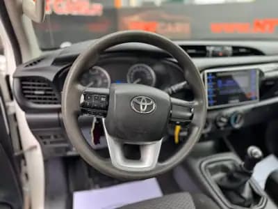 Sell Toyota Hilux 2020 - 26900 EUR, 131655 km - AUTO.MOTO.pt