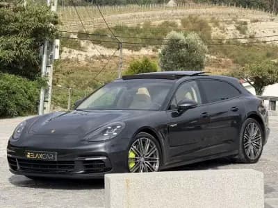 Sell Porsche Panamera Sport Turismo 2018 - 64999 EUR, 128000 km - AUTO.MOTO.pt