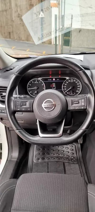 Vendo Nissan Qashqai 2022 - 23950 EUR, 65500 km - AUTO.MOTO.pt