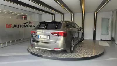 Vendo Toyota Avensis Touring Sports 2016 - 14900 EUR, 212217 km - AUTO.MOTO.pt
